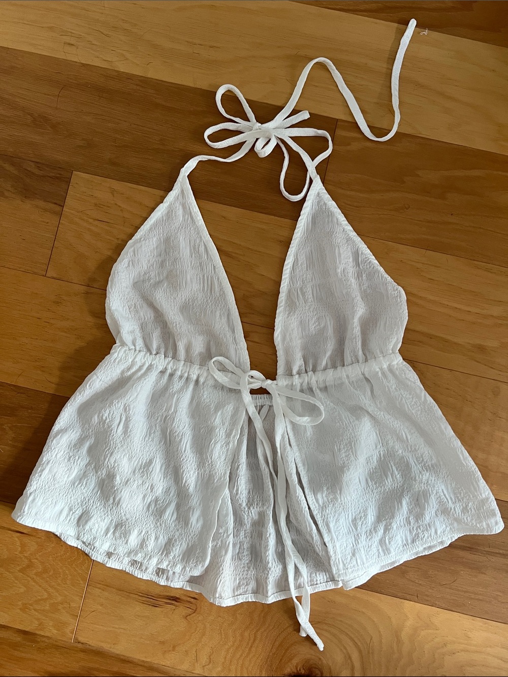 Tie-Front Halter M